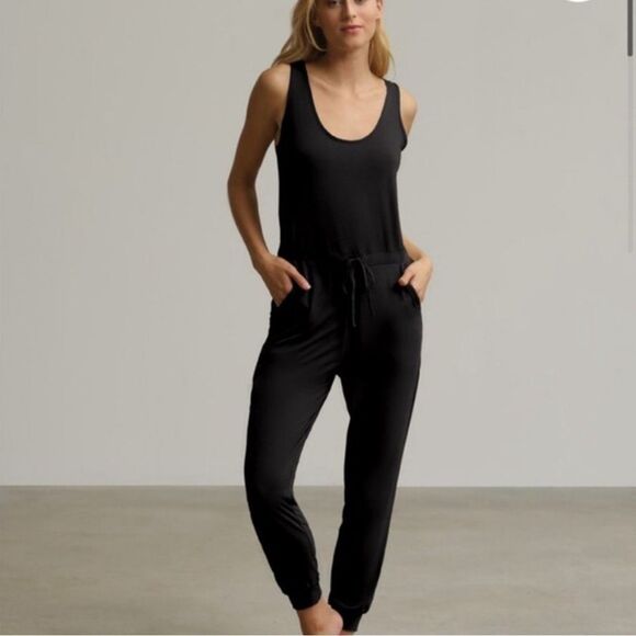 EXCELLENT Commando Butter Tank Jumpsuit. Black. $228.00 b3 - Picture 2 of 9